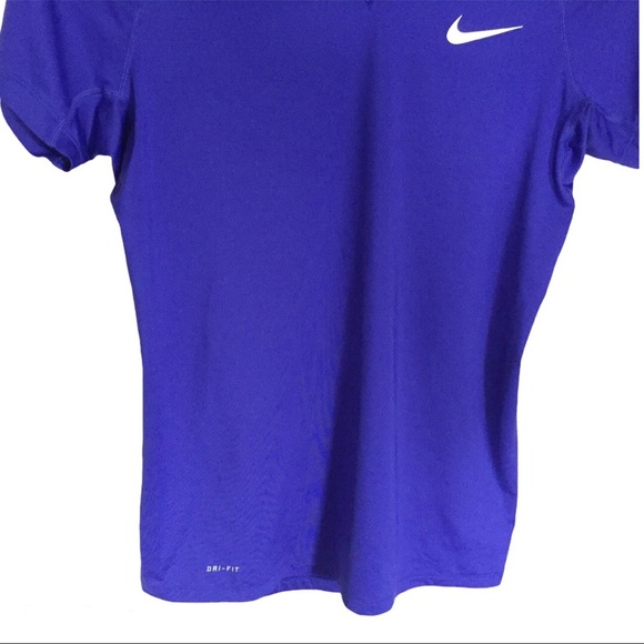 NIKE PRO COMBAT Logo Print Fitted Tee/Top With V Neck Purple Size Small - Picture 5 of 10